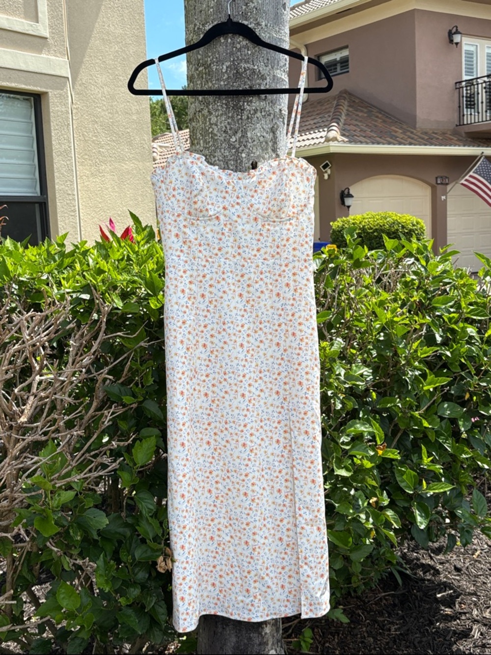 French Connection, NWT, White Floral Spaghetti Strap Midi Dress